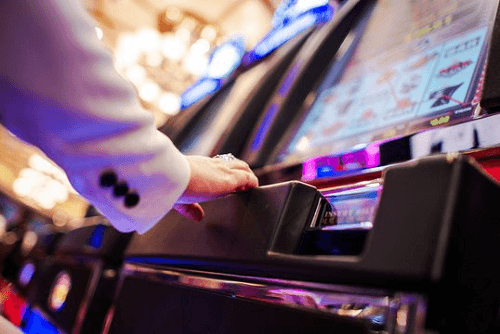 Is There a Way to Tell If a Slot Machine is Going to Hit?